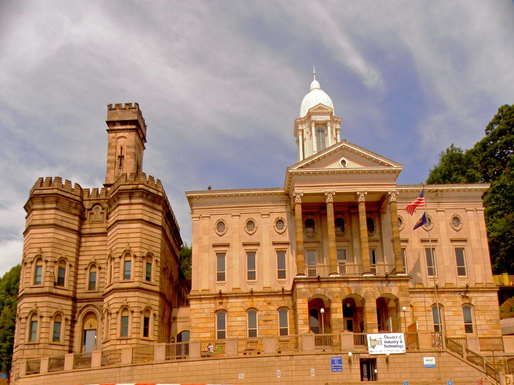 Armstrong County Court House And Jail County Court Courthouse Jail